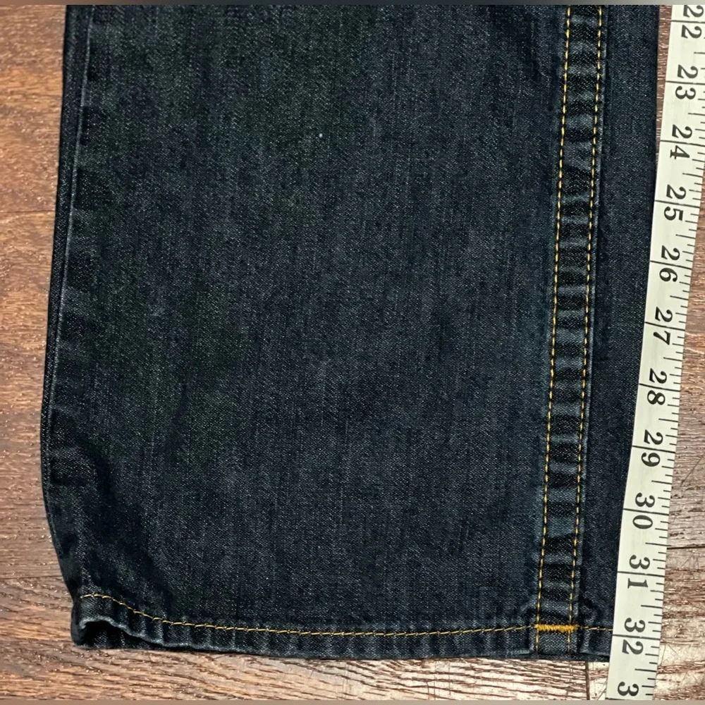 True Religion Men’s Jeans Straight Flap Size 40 (preowned)